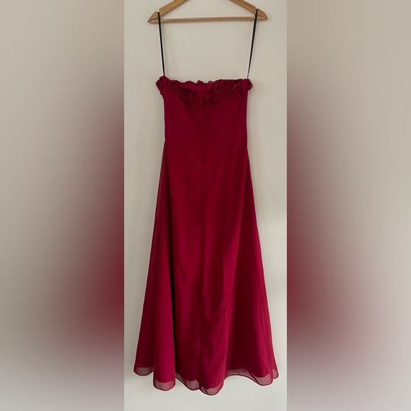 Classic Red Dress - Picture 2 of 5